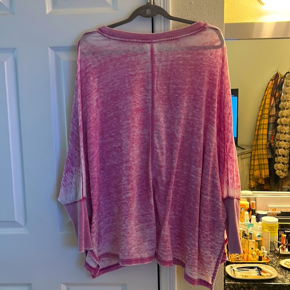 Akemi + Kin Oversized Sweatshirt - Picture 2 of 2